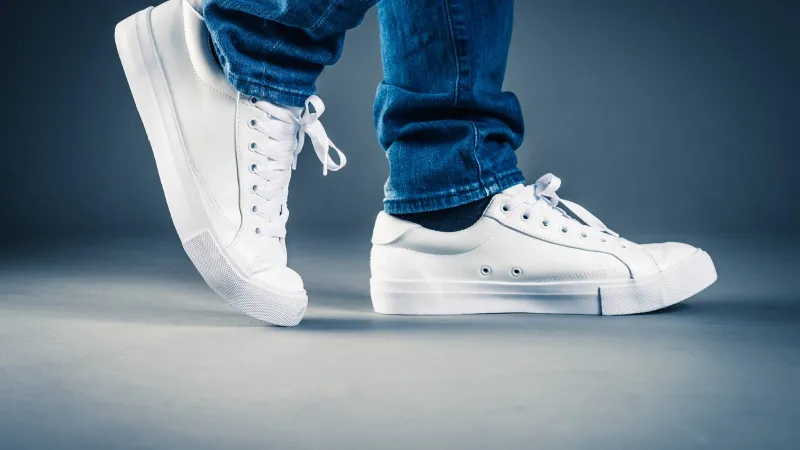 حلم يتحقق: الهند تبتكر حذاء يمكّنك من المشي على الماء!