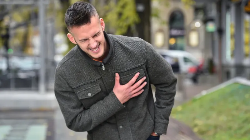 ما الذي يفعله المايكروبلاستيك بشرايينك؟ دراسة حديثة تكشف المفاجأة