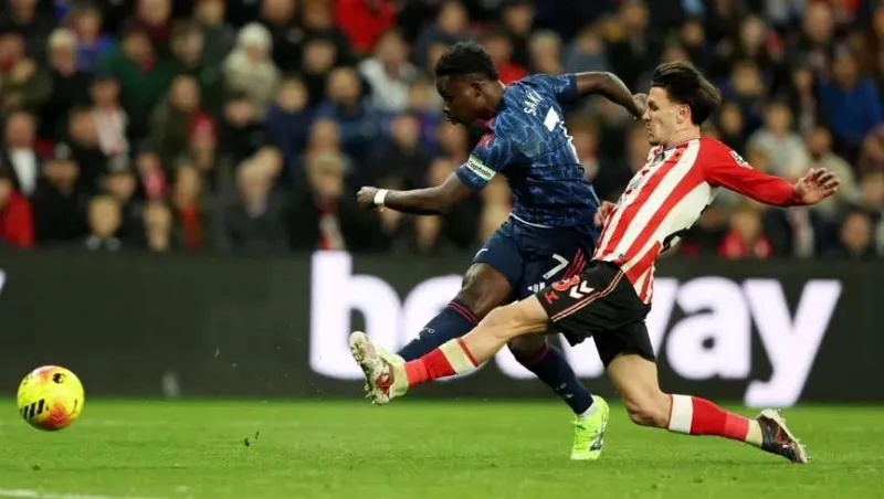 سندرلاند يفرض تعادلاً مثيرًا على أرسنال ويشعل سباق الصدارة (فيديو)