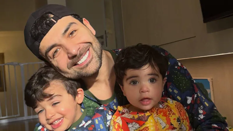 عقيل الرئيسي يطمئن جمهوره بعد زراعة الشعر ويكشف سر انتفاخ وجهه