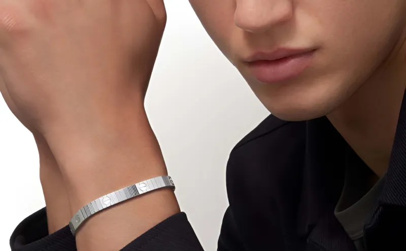 إطلالة 2026 المميزة تبدأ من التفاصيل.. الأساور فخامة لافتة تجمع بين الذوق والابتكار