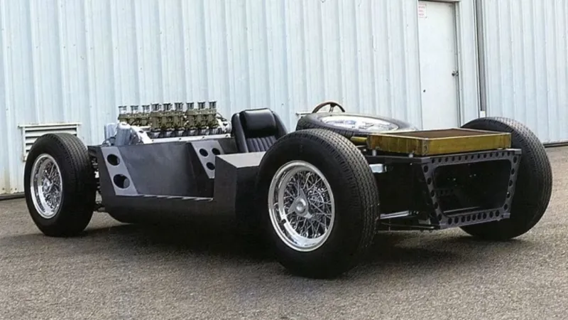 لامبورغيني ميورا.. من الهيكل العاري إلى أول سيارة خارقة في العالم 