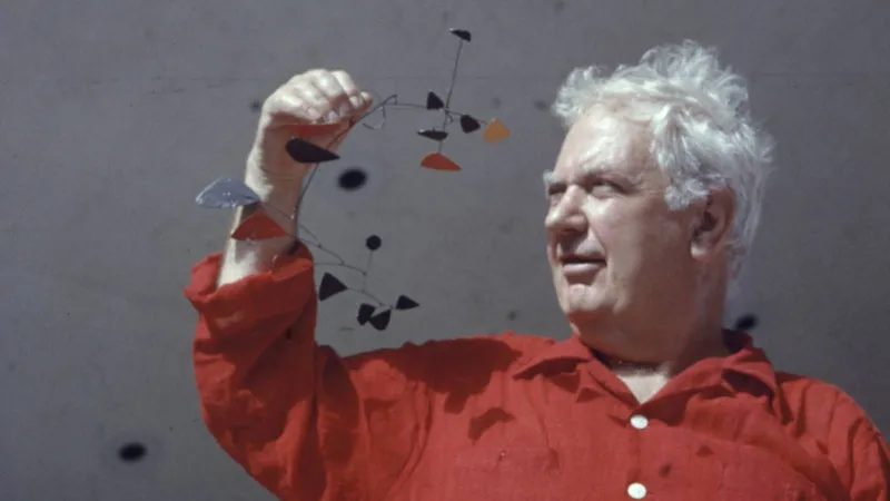 889 ألف دولار لمنحوتة مصغرة.. عمل ألكسندر كالدر يحقق ثلاثة أضعاف توقعات بيعه