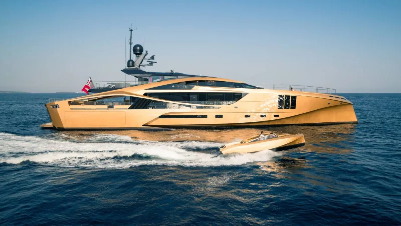 يخت KHALILAH يتصدر المشهد مجددًا بعد خصم 5 ملايين يورو.. إليك السعر الجديد