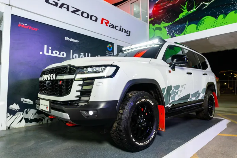 معرض الرياض للسيارات 2025 يشهد إقبالاً واسعًا من الجمهور (فيديو)