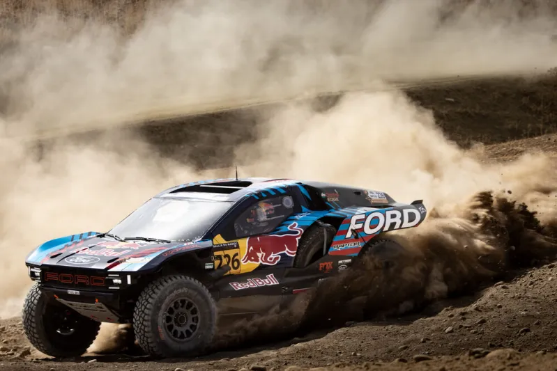 أول سوبركار برية في العالم.. تصميم وأداء يفوق الخيال (فيديو)