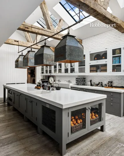 منزل ديان كيتون المستوحى من "بينترست" يعود إلى سوق العقارات بهذا السعر