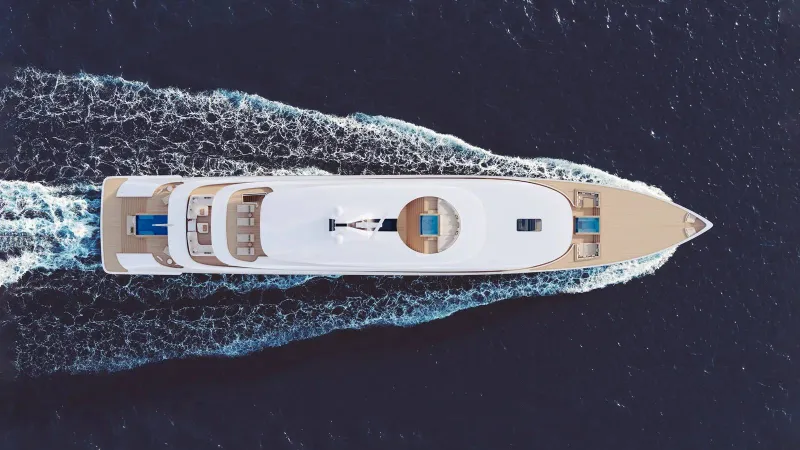 Etherea من فيدشيب… يخت سوبر فاخر بهندسة زجاجية شفافة وإقامة دائمة