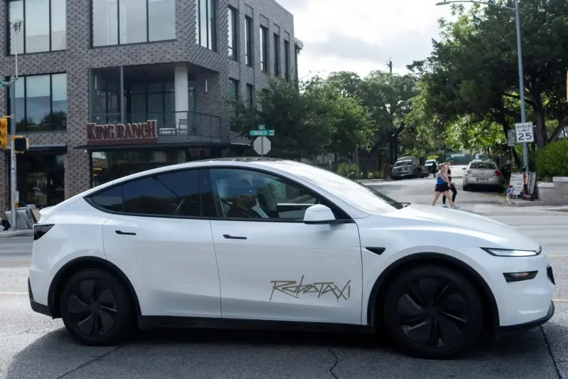 بين الحماس والمخاوف.. تسلا تدخل مرحلة جديدة من القيادة الذاتية