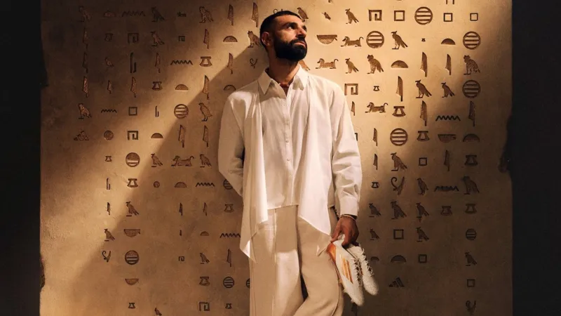 تصميم مستوحى من مصر القديمة.. أديداس تطلق حذاء محمد صلاح الجديد