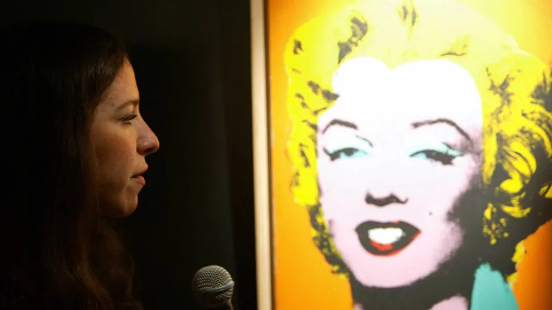 "مارلين البرتقالية".. أيقونة وارهول تتألق مجددًا في معرض سوثبيز نيويورك