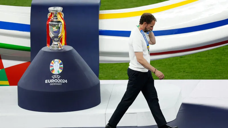 أسطورة الأشباح والخفافيش تحيط بقصر مدرب إنجلترا في الريف الإنجليزي