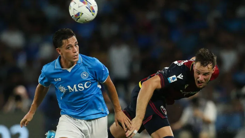 تاريخ لقاءات نابولي وبولونيا قبل مواجهتهما المرتقبة في نهائي السوبر الإيطالي