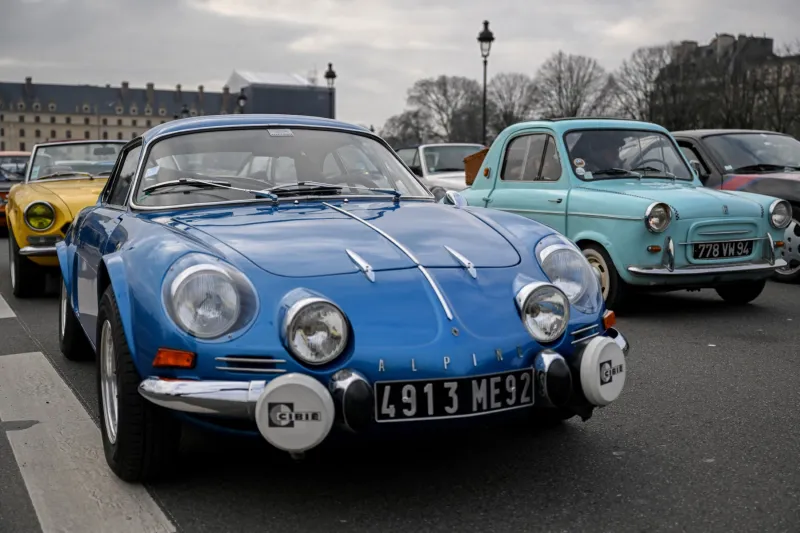 رودستر Alpine A110 الكهربائية.. هل تنافس بورشه 911؟
