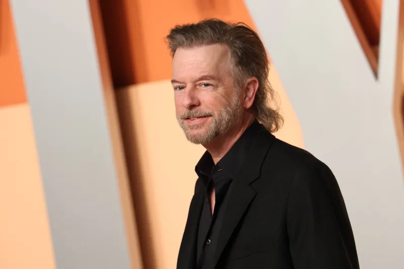 ديفيد سبيد يكشف سر خلافه مع إيدي ميرفي منذ 1995