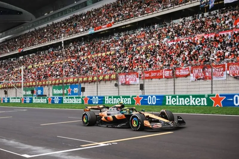 فورمولا 1 تكشف عن سيارات موسم 2026 بتصاميم وتقنيات مذهلة (فيديو)