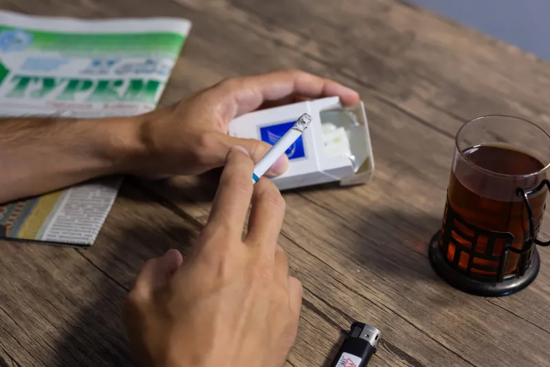 خطر خفي في المنازل.. الدخان الثالث يهدد الأطفال والبالغين