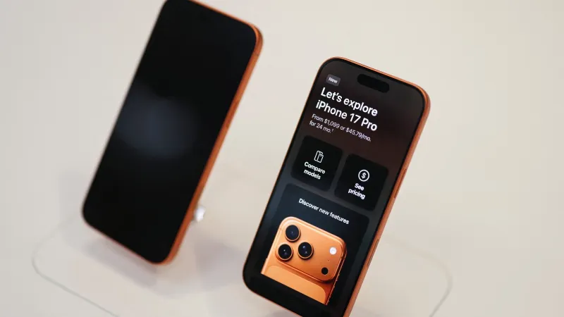 خطوة غير متوقعة من أبل.. تصميم آيفون 18 برو يثير الجدل