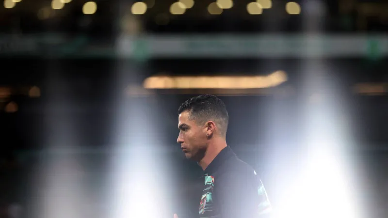 رونالدو يحصد جائزة أفضل لاعب في الشرق الأوسط ويكشف خططه لعام 2026 (فيديو)