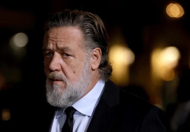  راسل كرو ينتقد الجزء الثاني من "Gladiator" ويكشف سر فشل القصة (فيديو)