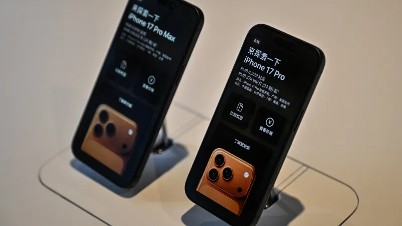 تغيير جريء من آبل.. واجهة iPhone 18 Pro غير تقليدية تمامًا