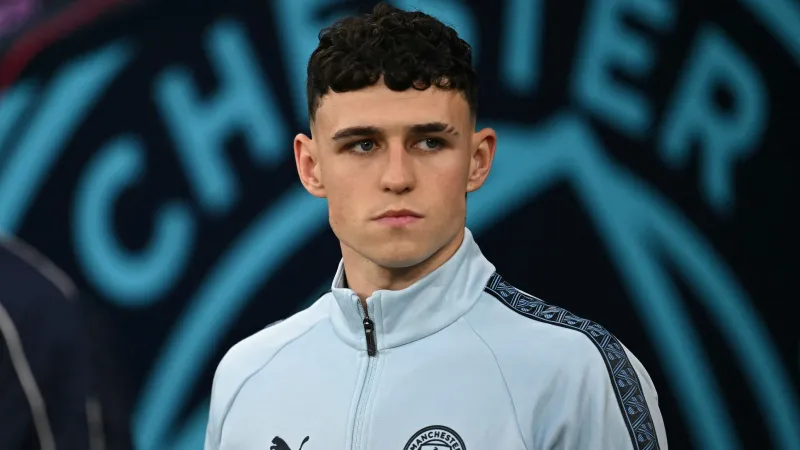 خاتم ضخم يثير الجدل.. هل يستعد فيل فودين للزواج من شريكته ريكبيكا كوك؟