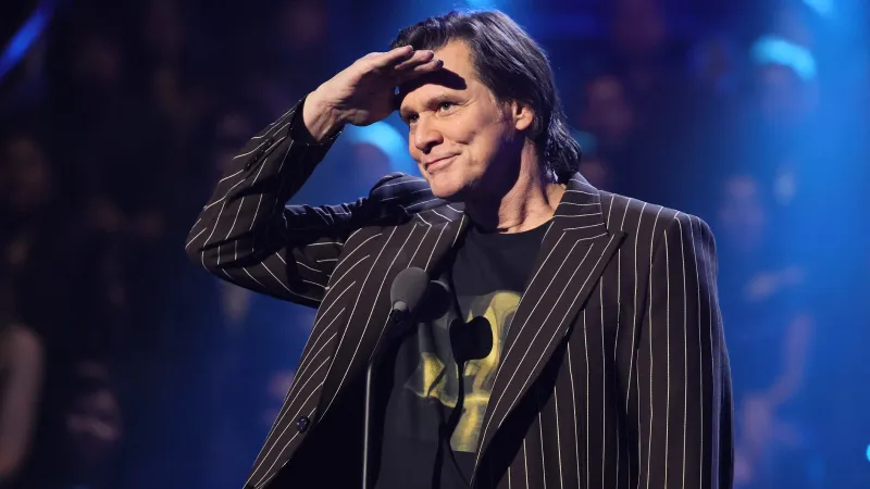 ثماني ساعات من العذاب يوميًا.. السر وراء استعانة جيم كاري بخبير تعذيب لتجسيد "ذا جرينش"