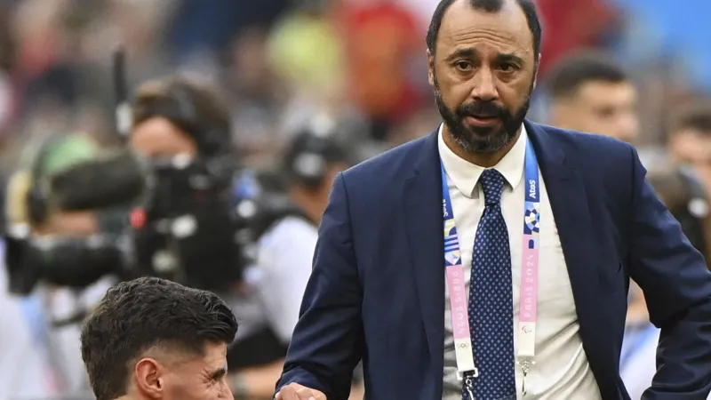 طارق السكتيوي يعلن تشكيلة المغرب لأول مباراة بكأس العرب