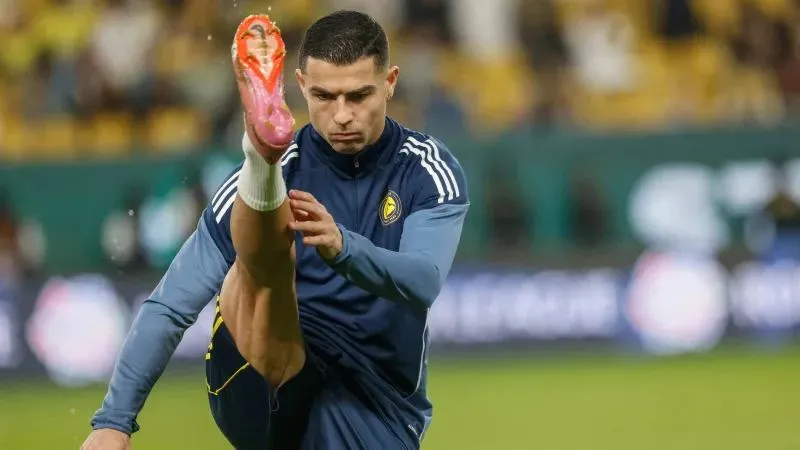 من ملاعب كرة القدم إلى حلبة WOW FC.. خطوة رونالدو الجريئة تفاجئ الجميع