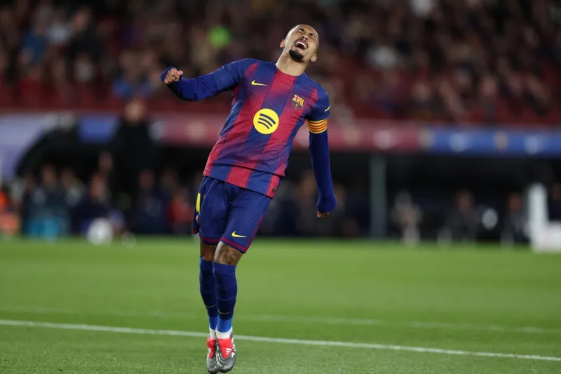 تقرير يكشف مفاجأة في عقد رافينيا الجديد مع برشلونة!