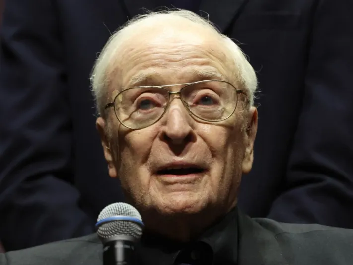 مايكل كين في مهرجان البحر الأحمر السينمائي يحكي تجاربه والتحديات التي مر بها