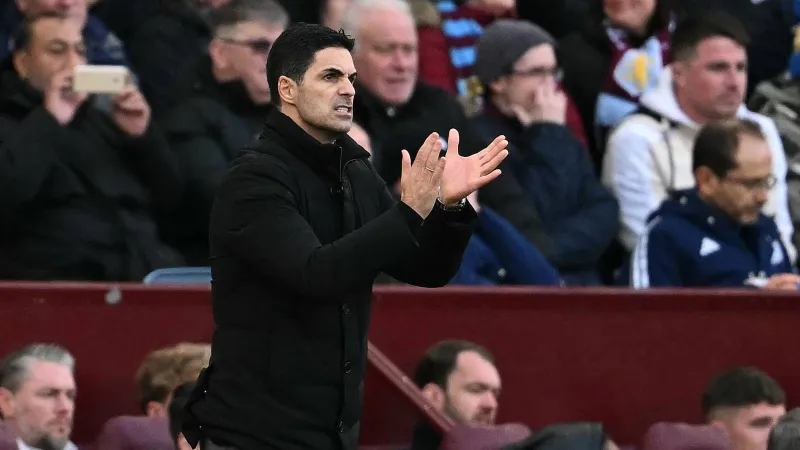 أرتيتا يكشف عن تقنية غريبة لتحفيز لاعبي أرسنال (فيديو)