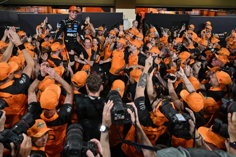 من أبوظبي إلى المجد.. لاندو نوريس يحقق لقب الفورمولا 1
