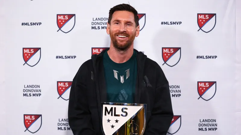 ميسي يعتلي عرش الدوري الأمريكي للعام الثاني على التوالي (فيديو)