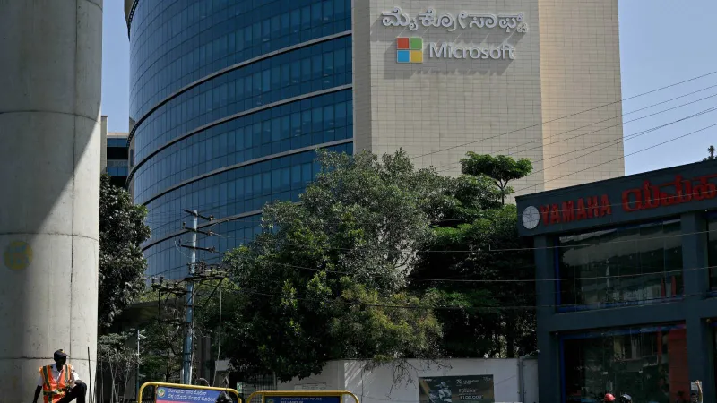 مايكروسوفت تعزّز الأمان الافتراضي في Teams بتحديثات تلقائية تبدأ 2026