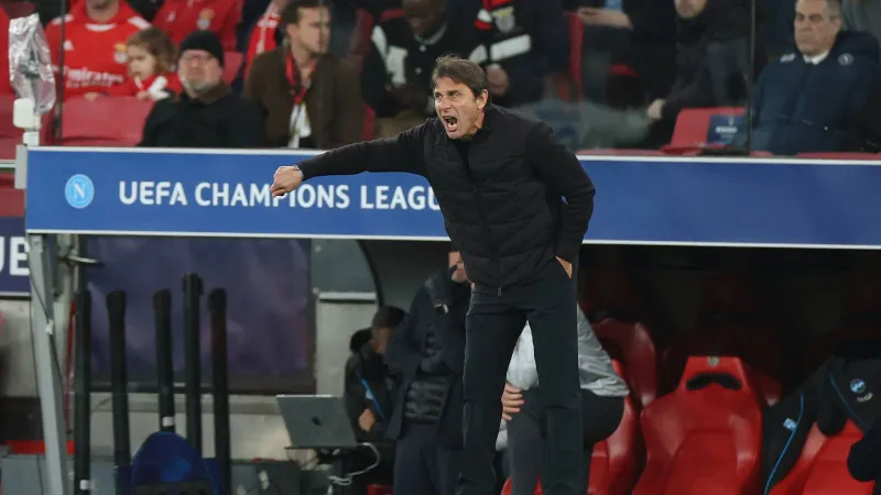 كونتي يطالب لاعبيه بتعلّم "الأساليب المظلمة" في كرة القدم.. ماذا يقصد؟