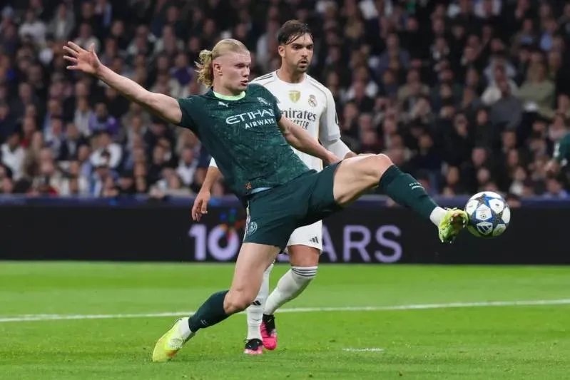 مانشستر سيتي يتسابق مع تشيلسي لضم هذا اللاعب