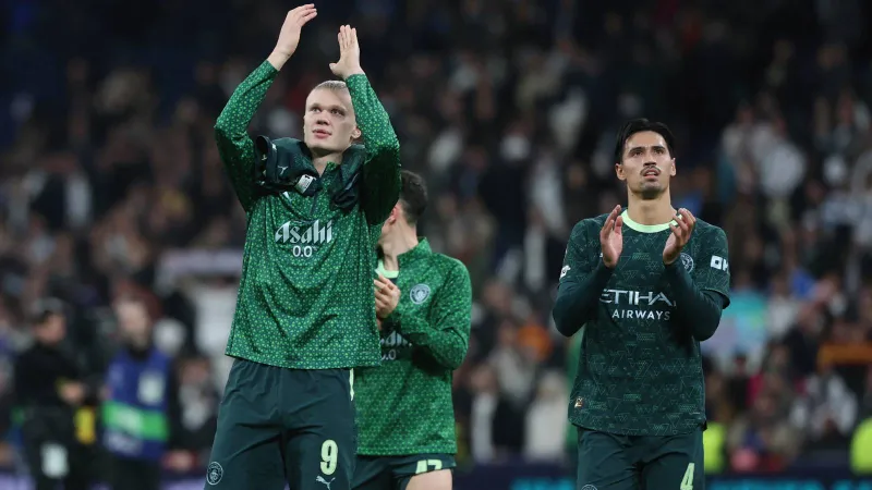 هالاند يقترب من الحذاء الذهبي الثالث.. ماذا عن صلاح؟