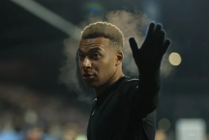 في عيد ميلاده الـ27.. كم تبلغ ثروة كيليان مبابي؟