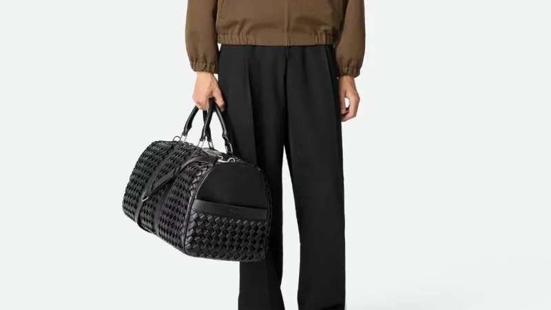 بوتيغا فينيتا تكشف عن حقيبة 3D Braided لهواة الموضة الفاخرة بسعر مذهل