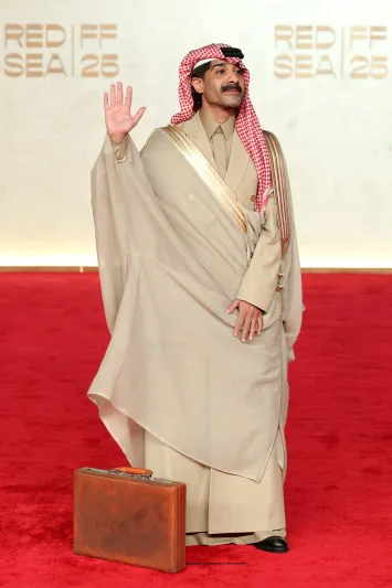 السينما تضيء جدة التاريخية.. 50 صورة توثق لحظات افتتاح مهرجان البحر الأحمر السينمائي