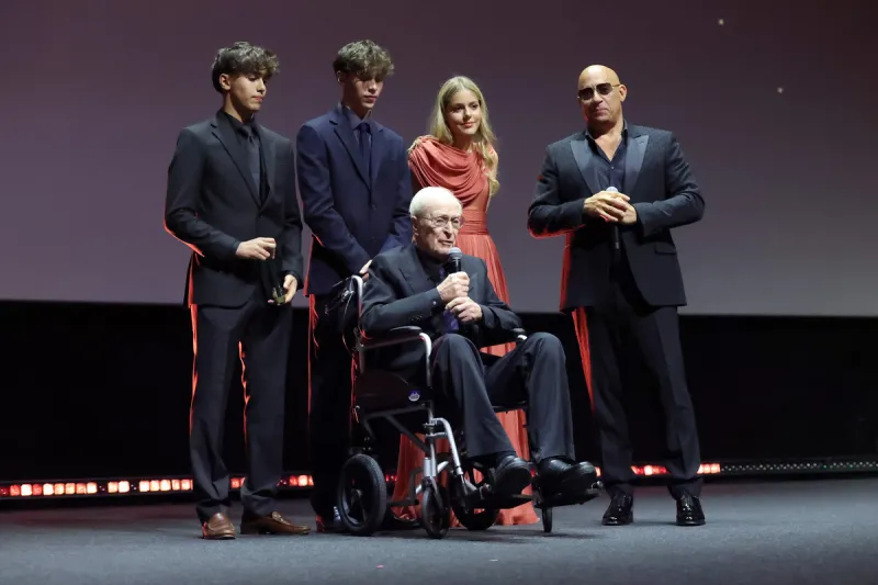 السينما تضيء جدة التاريخية.. 50 صورة توثق لحظات افتتاح مهرجان البحر الأحمر السينمائي