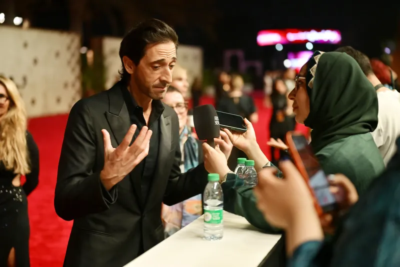 السينما تضيء جدة التاريخية.. 50 صورة توثق لحظات افتتاح مهرجان البحر الأحمر السينمائي