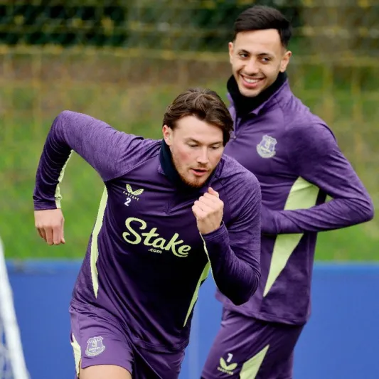 قبل القمة الإنجليزية.. تشكيلات بورنموث وإيفرتون تكشف نوايا المدربين