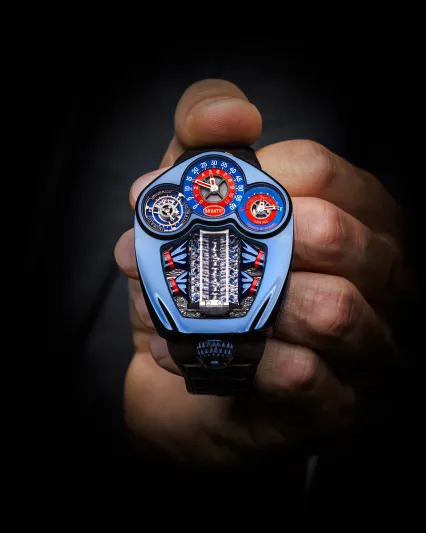 مستوحاة من سيارة خارقة.. ماذا تخفي ساعة بوغاتي الجديدة؟