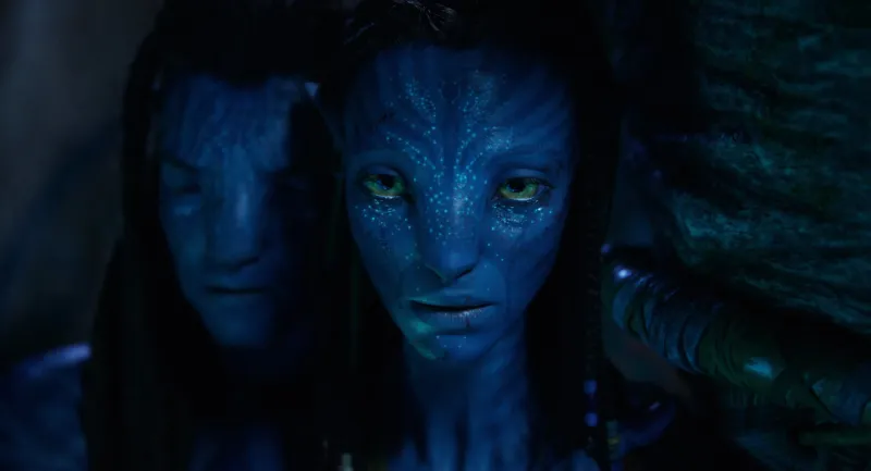 «أفاتار» و«طلقني» يتصدران الإيرادات في دور العرض السعودية