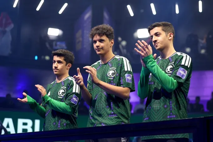 أخضر الإلكترونية يفرض اسمه بين الكبار ويتأهل لنصف نهائي المونديال