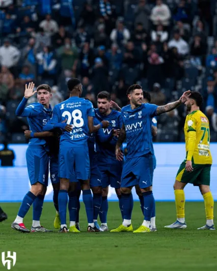 محمد كنو وفارغاس يتصدران التشكيلة المثالية للجولة 11