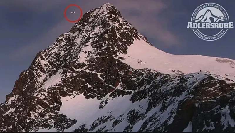 كاميرا جبلية توثق مأساة.. رجل متهم بترك صديقته تتجمد حتى الموت