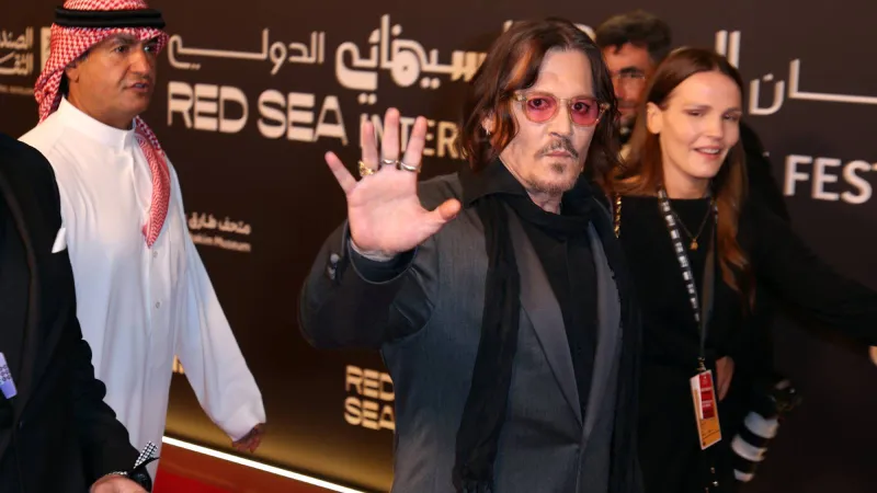 نجوم العالم يتألقون في ختام مهرجان البحر الأحمر السينمائي 2025 بجدة التاريخية